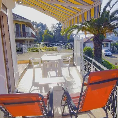 Eden 96 Apartment Camporosso (Liguria)